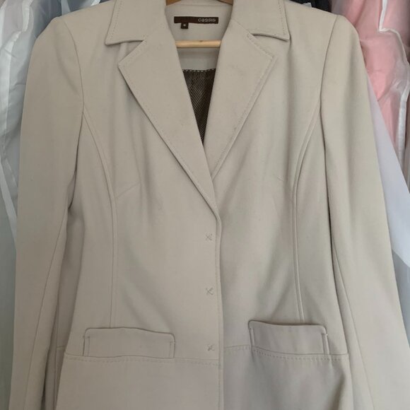 Cream Blazer - Picture 1 of 1